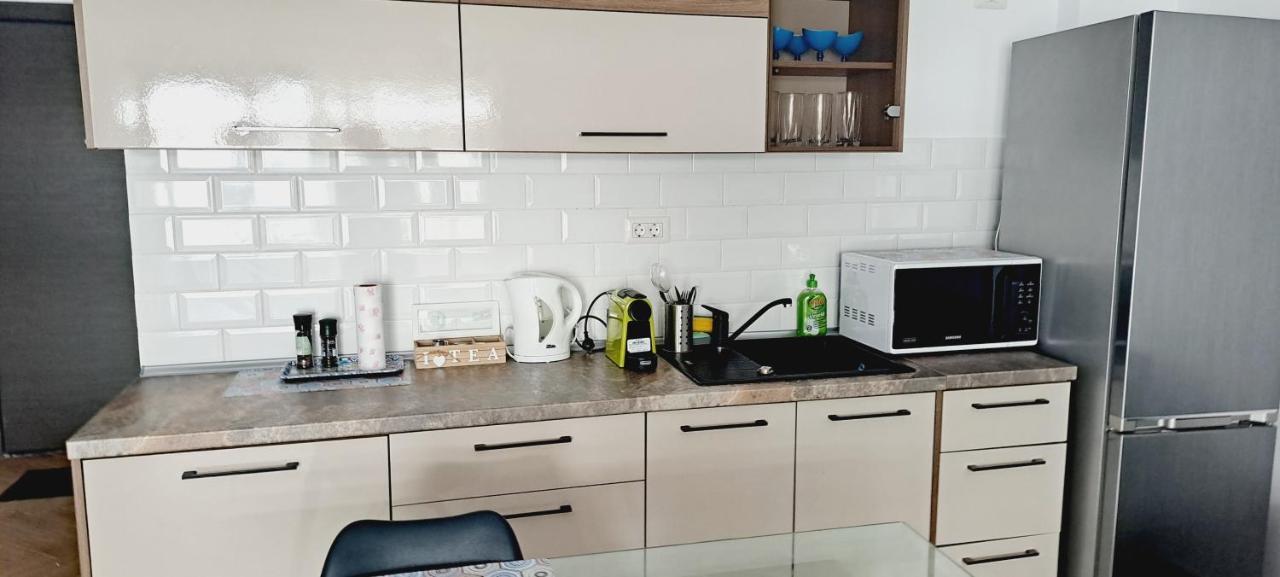 Mamaia Nord Studio La 10 M De Plaja Langa Cluburi Dış mekan fotoğraf